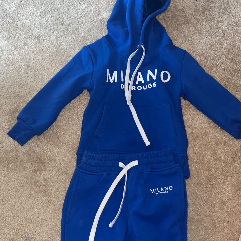 Milano toddler outfit like new worn once .